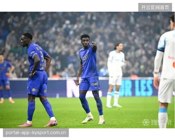 巴洛贡:从“超级巨星”到“转会失败”的转折——为什么球迷们为他哀伤? 巴洛贡:从“超级巨星”到“转会失败”的转折——为什么球迷们为他哀伤?